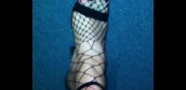  Walking in Sexy High Heels Fishnet Stockingd